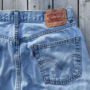 Levi’s Vintage Style Light Wash Denim Jeans
